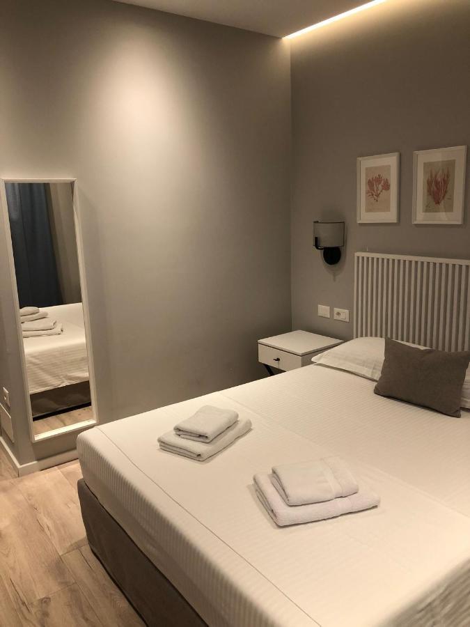 Dukes Albania Hotell Radhimë Eksteriør bilde